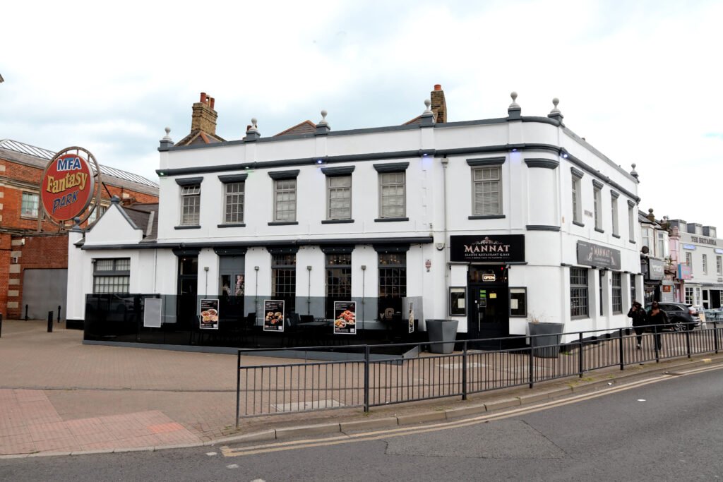 Mannat restaurant Southend Seafront